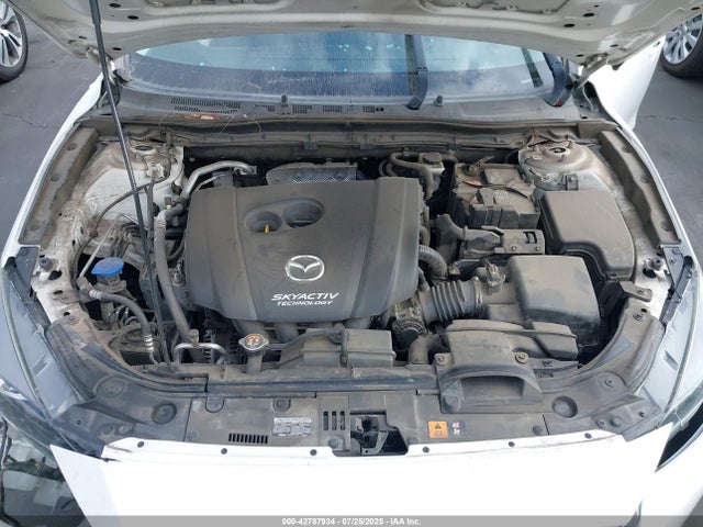 Mazda pe 2017 3MZBN1U77HM104286 Image 10