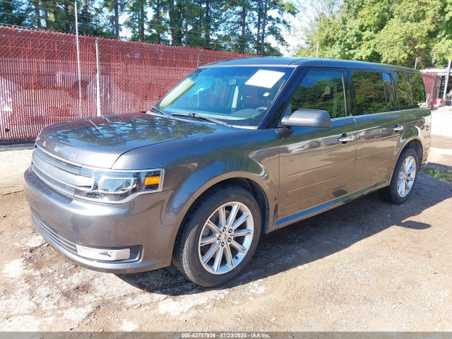 Ford 2019 2019 2FMHK6D82KBA10509 Image 2