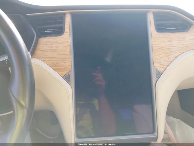 Tesla MODEL S 2018 5YJSA1E25JF276067 Image 16