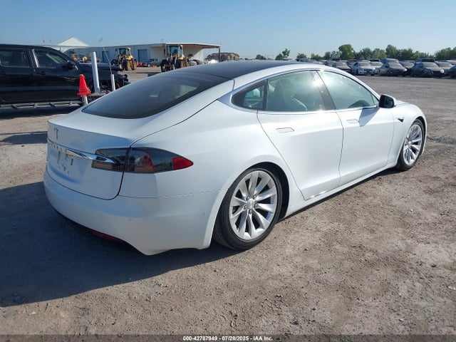 Tesla MODEL S 2018 5YJSA1E25JF276067 Image 4