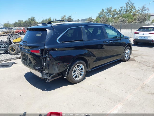 5TDZSKFCXRS111647 Toyota a25a-fxs