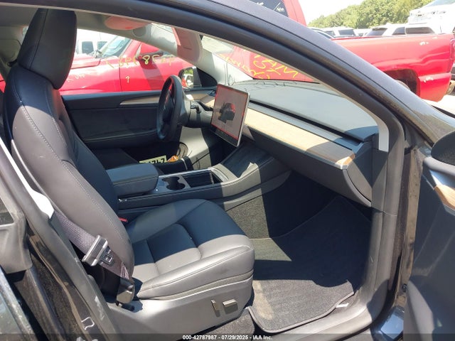 7SAYGDEE0RA301487 Tesla Model Y