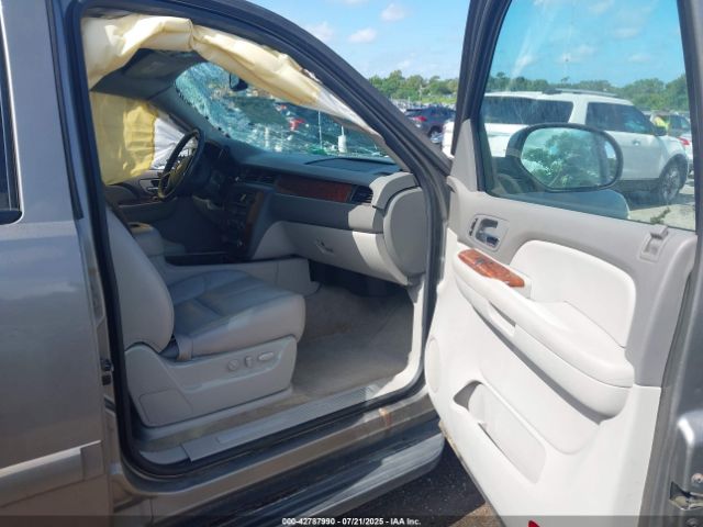 2007 CHEVROLET SUBURBAN 1500 1GNFC16J77R260500 Photo 4