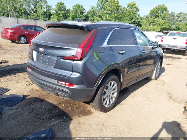 2019 CADILLAC XT4 1GYFZBR49KF132962 Photo 3