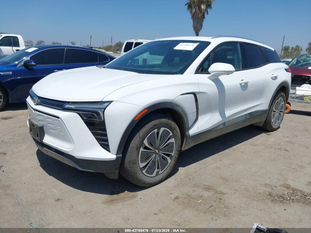 Chevrolet x0c+ec5 2024 3GNKDBRJ8RS211335 Image 2