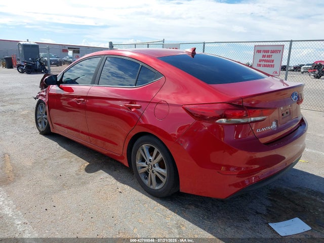 5NPD84LF8HH202956 Hyundai Elantra