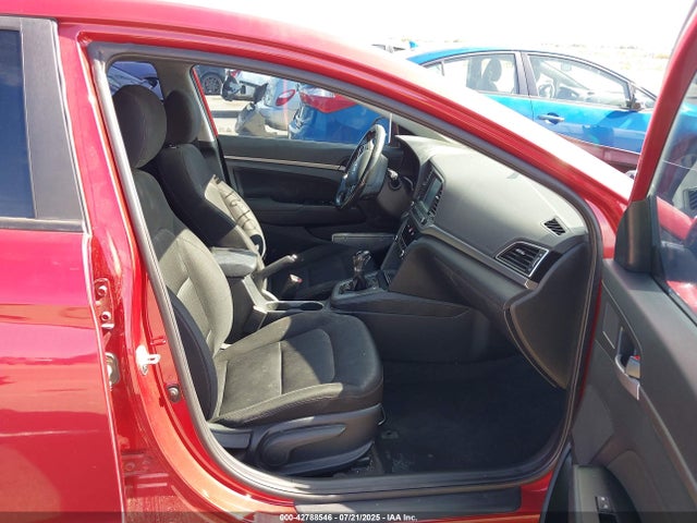 5NPD84LF8HH202956 Hyundai Elantra