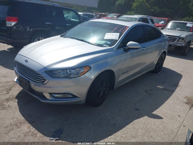 Ford 2.0l 4v atk hev 2018 3FA6P0LU2JR170338 Image 2