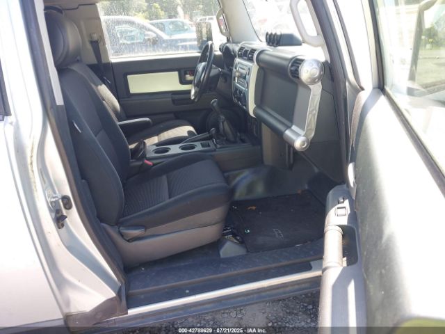 2007 TOYOTA FJ CRUISER JTEBU11F070060159 Photo 4