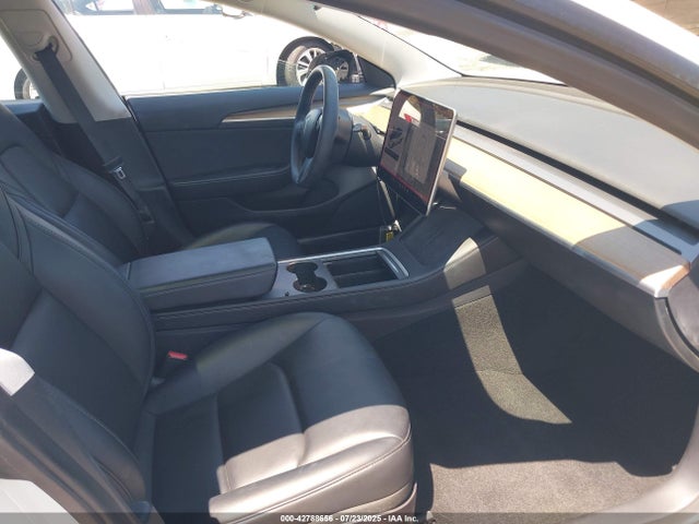 2021 TESLA MODEL 3 5YJ3E1EA8MF985547 Photo 4