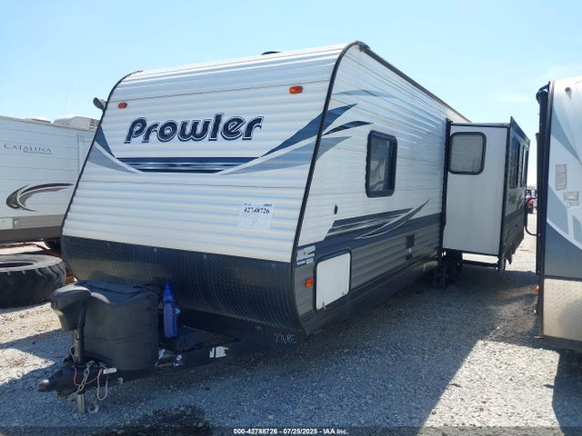5SFPB3227LE438222 Heartland Pioneer, Prowler, & Prowler Lnyx