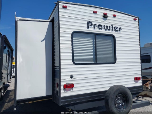 5SFPB3227LE438222 Heartland Pioneer, Prowler, & Prowler Lnyx