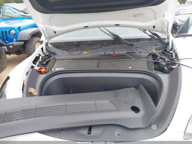 2023 TESLA MODEL Y 7SAYGDEE6PF760264 Photo 9