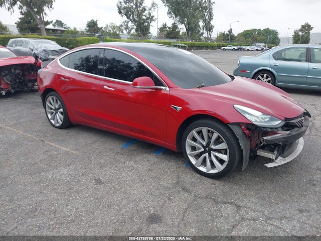 2019 TESLA MODEL 3 5YJ3E1EAXKF417314 Photo 0