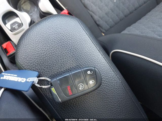 2019 FIAT 500X ZFBNFYB17KP780570 Photo 10