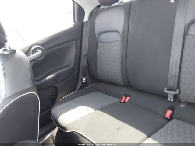 2019 FIAT 500X ZFBNFYB17KP780570 Photo 7