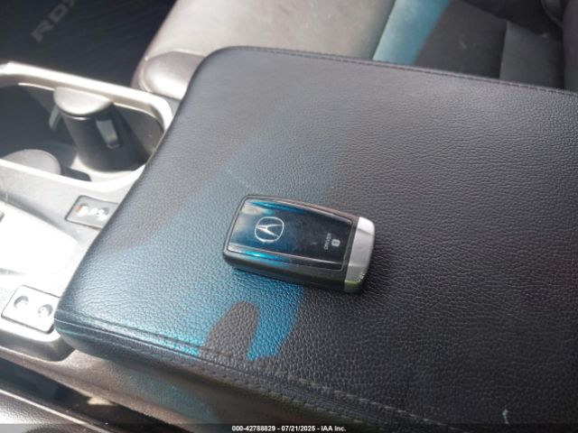 2017 ACURA RDX 5J8TB4H5XHL004664 Photo 10