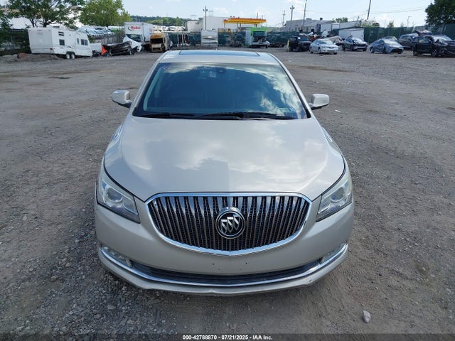 1G4GB5G3XEF131202 Buick lfx