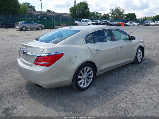 1G4GB5G3XEF131202 Buick lfx