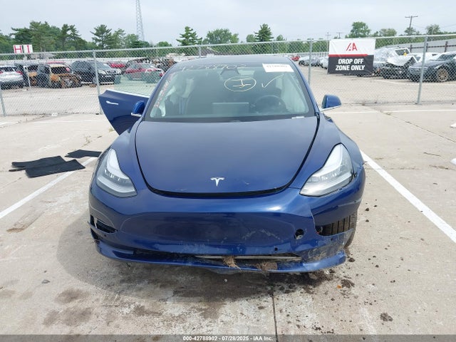 5YJ3E1EB3LF636481 Tesla MODEL 3