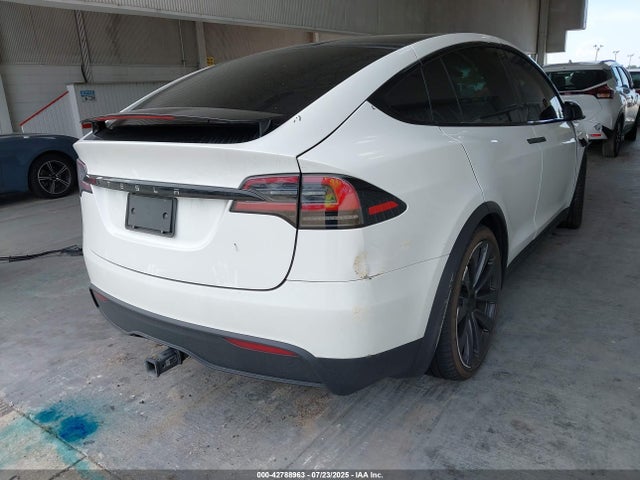 2024 TESLA MODEL X 7SAXCAE5XRF438686 Photo 3