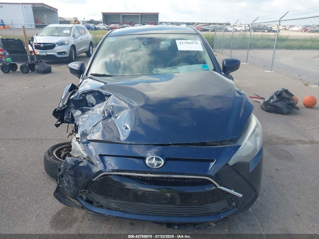 3MYDLBZV9GY144795 Scion p5v