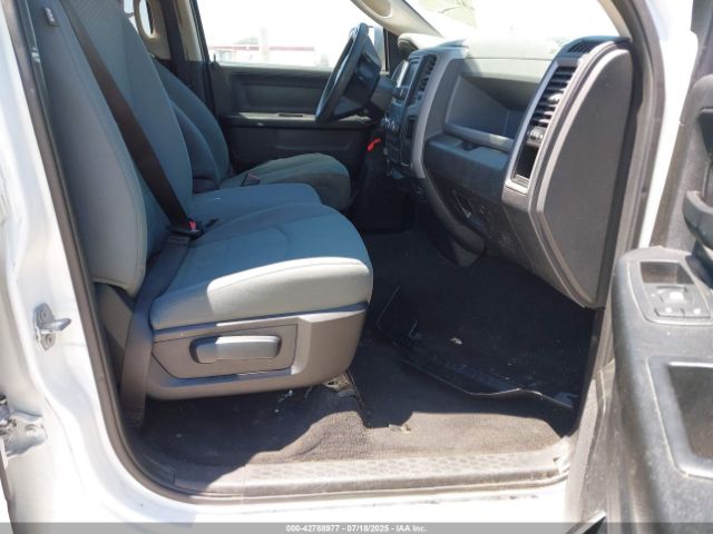 2017 RAM 1500 1C6RR6FT6HS570240 Photo 4