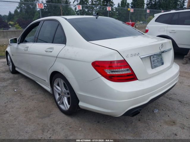 2012 MERCEDES-BENZ C 250 WDDGF4HB9CR193961 Photo 2