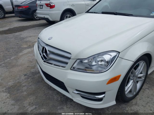 2012 MERCEDES-BENZ C 250 WDDGF4HB9CR193961 Photo 5