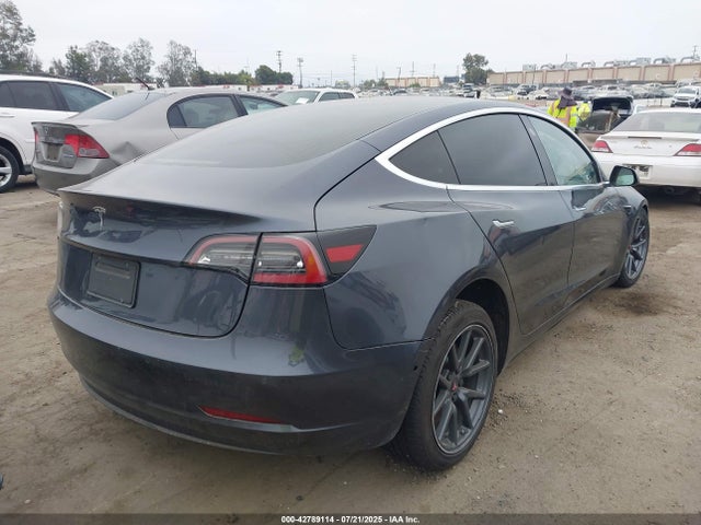 5YJ3E1EA0LF803452 Tesla MODEL 3
