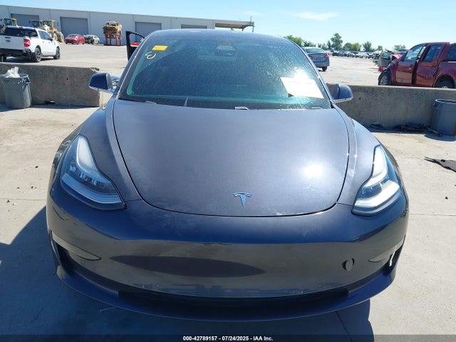 2018 TESLA MODEL 3 5YJ3E1EA8JF123683 Photo 5