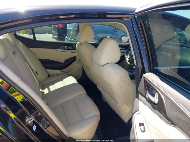 Nissan 2018 2018 1N4AA6AP1JC394646 Image 8