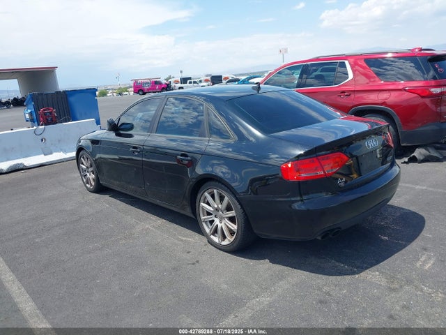 2011 AUDI A4 WAUAFAFL7BN046650 Photo 2