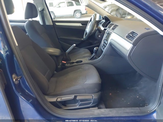 1VWAT7A35GC045728 Volkswagen 1.8t