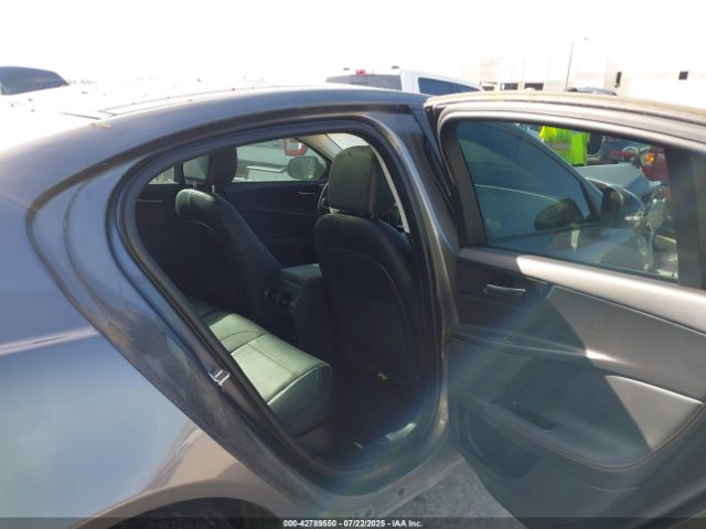 2019 JAGUAR XE SAJAE4FXXKCP49800 Photo 7