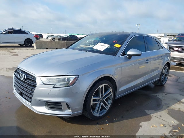 2019 AUDI A3 WAUAUGFF9K1014101 Photo 1