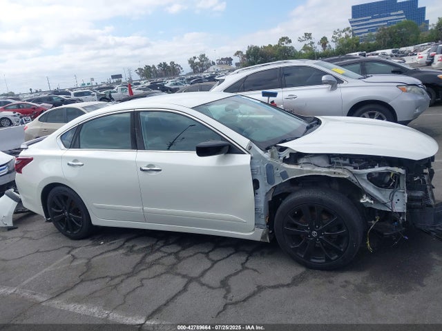 Nissan 2017 2017 1N4AL3AP1HC184731 Image 14