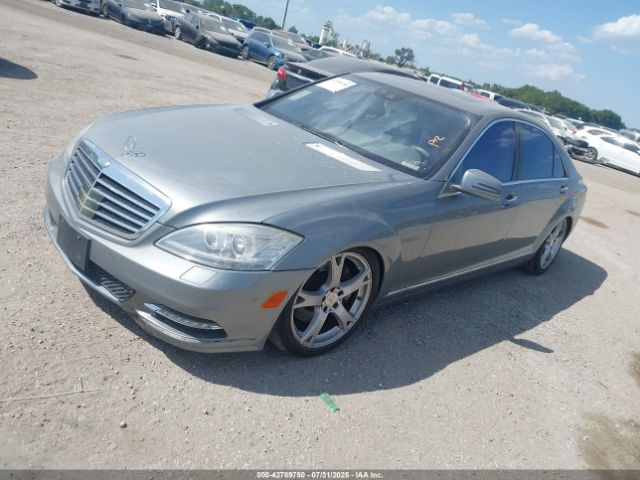 2013 MERCEDES-BENZ S 550 WDDNG7DB7DA504637 Photo 1