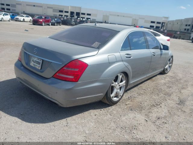 2013 MERCEDES-BENZ S 550 WDDNG7DB7DA504637 Photo 3