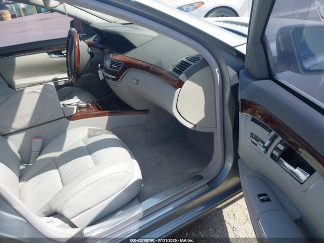 2013 MERCEDES-BENZ S 550 WDDNG7DB7DA504637 Photo 4