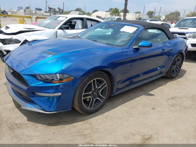 1FATP8UH2N5107851 Ford 4v