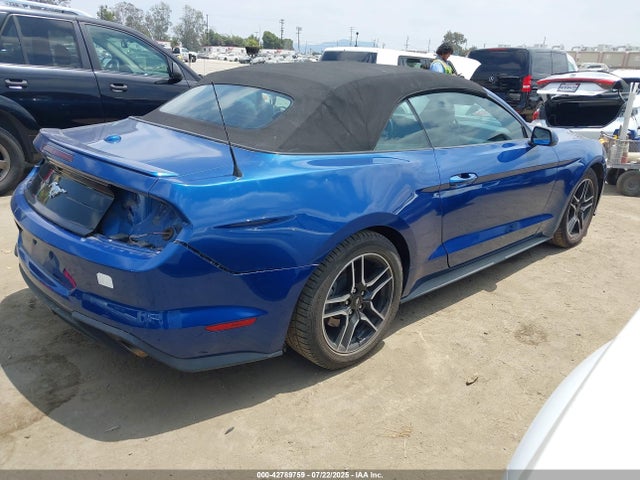 1FATP8UH2N5107851 Ford 4v