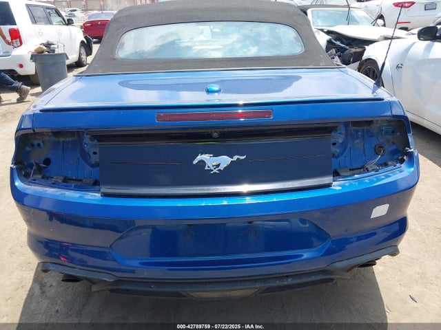 1FATP8UH2N5107851 Ford 4v