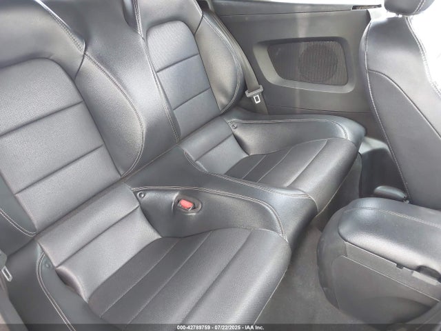 1FATP8UH2N5107851 Ford 4v