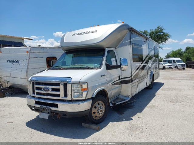 Winnebago E-450 2016 1FDXE4FS8GDC19772 Image 2