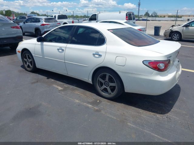 2004 LEXUS ES 330 JTHBA30GX45038511 Photo 2
