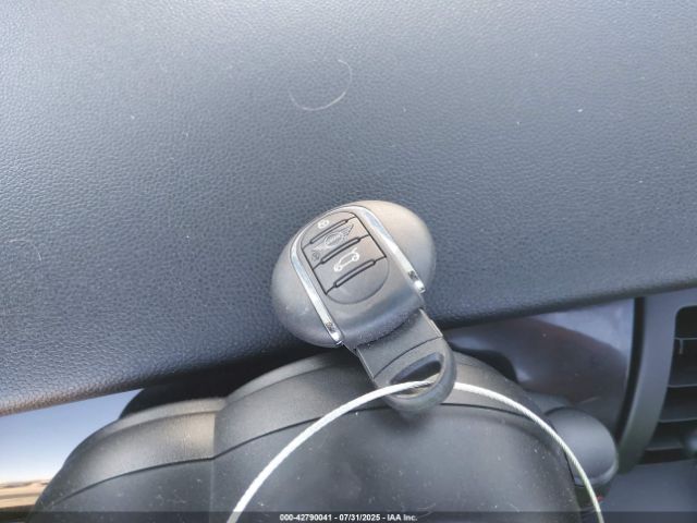 2016 MINI CONVERTIBLE WMWWG5C55G3A83024 Photo 10