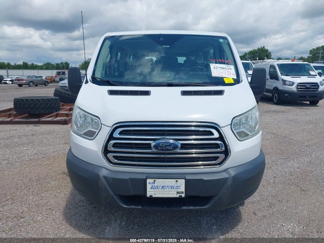 1FBZX2YG3HKA17394 Ford 2017