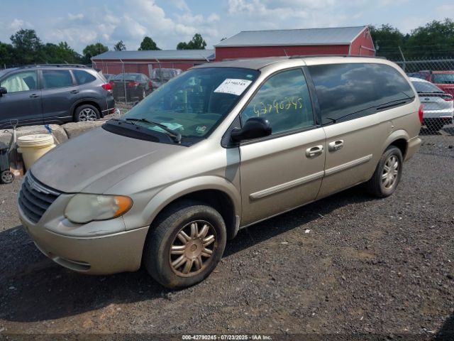 2006 CHRYSLER TOWN & COUNTRY 2A4GP54L66R706054 Photo 1