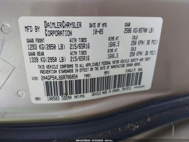 2006 CHRYSLER TOWN & COUNTRY 2A4GP54L66R706054 Photo 8